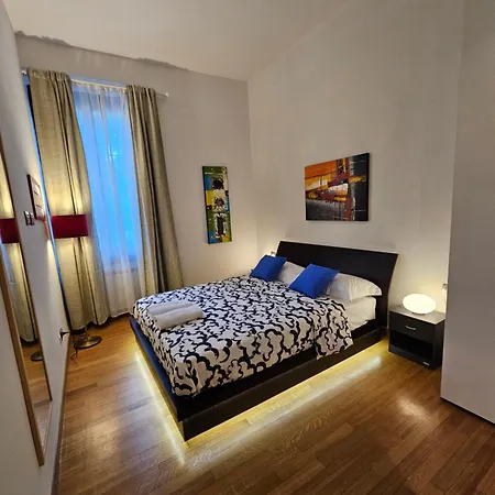 Scialoia Blue Apartment *